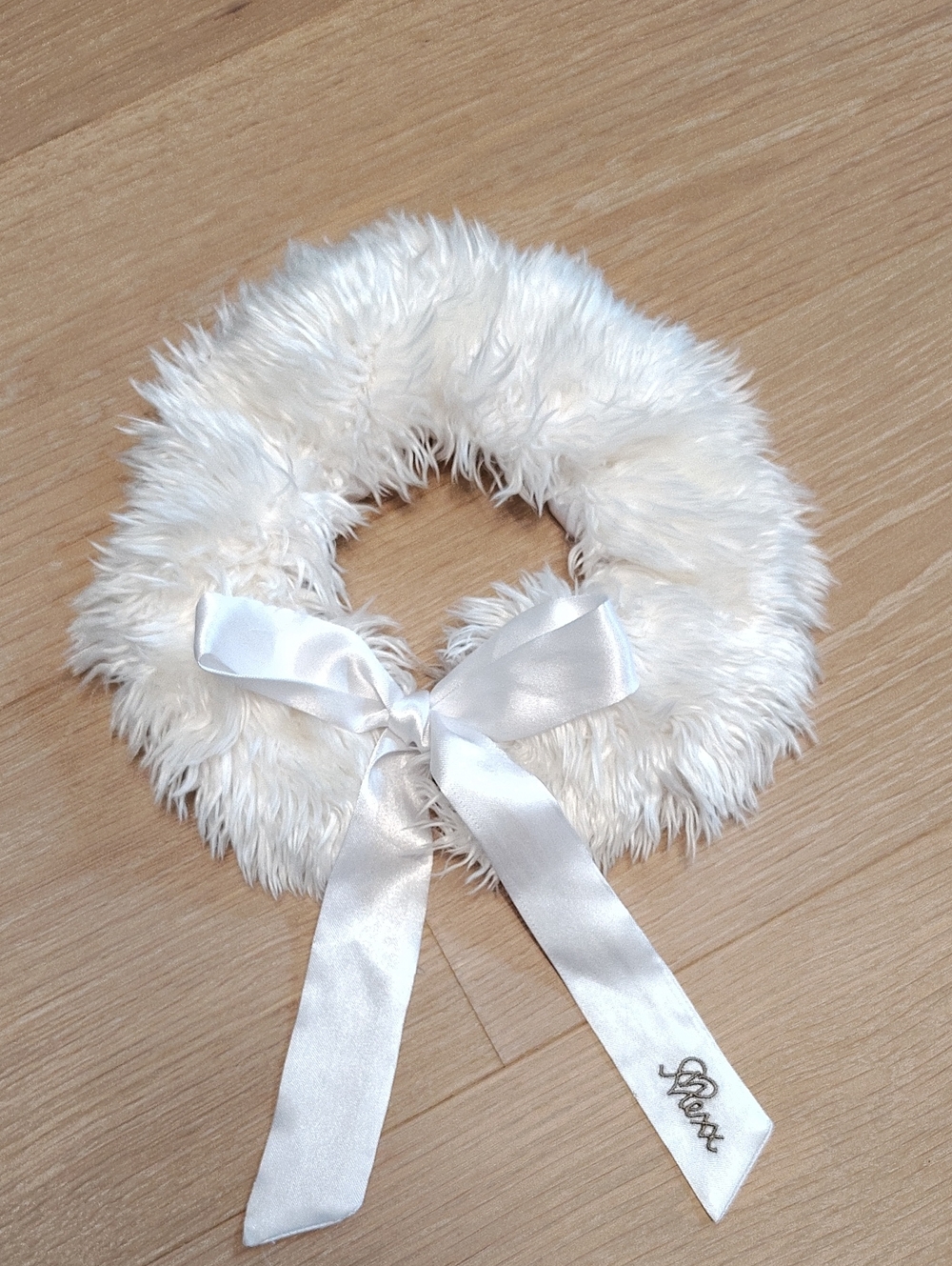 Mexx Off-white Faux Fur Collar Wrap with Satin Bow